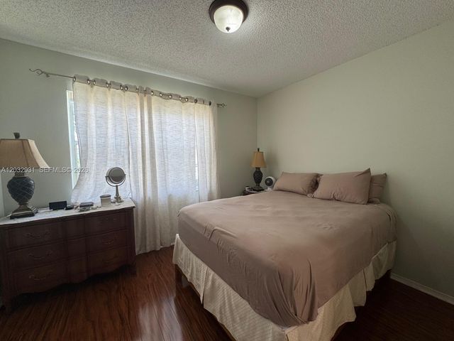 16682 Hemingway Drive, Weston, FL 33326