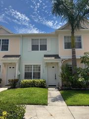 16682 Hemingway Drive, Weston, FL 33326