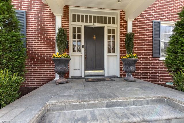 211 S Broad ST, Suffolk, VA 23434