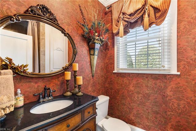 211 S Broad ST, Suffolk, VA 23434