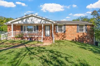 205 Hermitage Rd, Clarksville, TN 37042