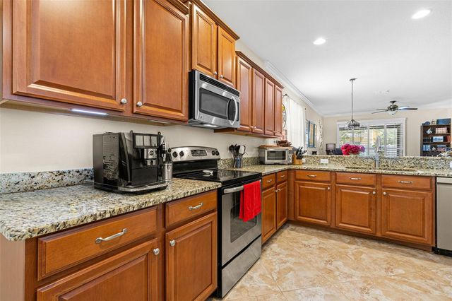 9524 TRUMPET VINE LOOP, New Port Richey, FL 34655