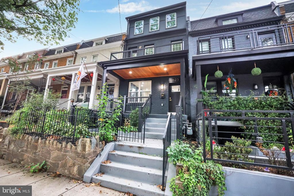 623 LONGFELLOW ST NW, Washington, DC 20011