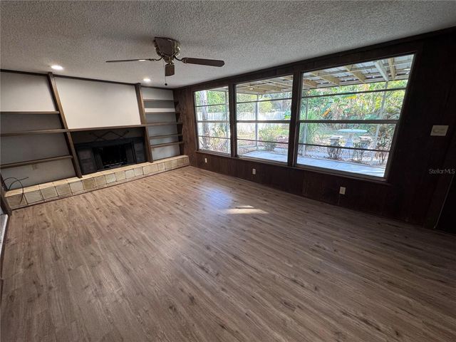 615 HERITAGE LANE, Largo, FL 33770