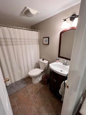 1 Brenton Wood Road, Hudson, MA 01749