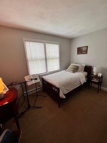 1 Brenton Wood Road, Hudson, MA 01749