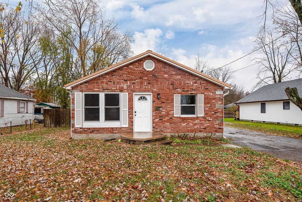 1153 Clay Street, Austin, IN 47102
