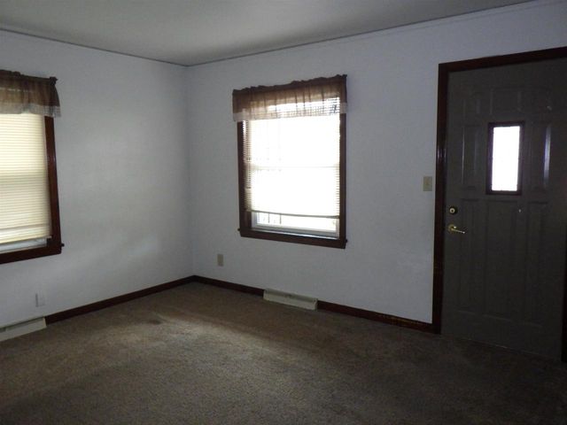 109 MCKINLEY AVENUE, Clintonville, WI 54929