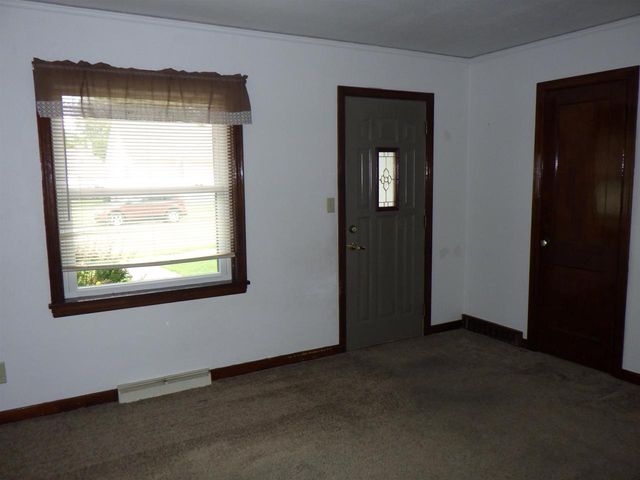 109 MCKINLEY AVENUE, Clintonville, WI 54929