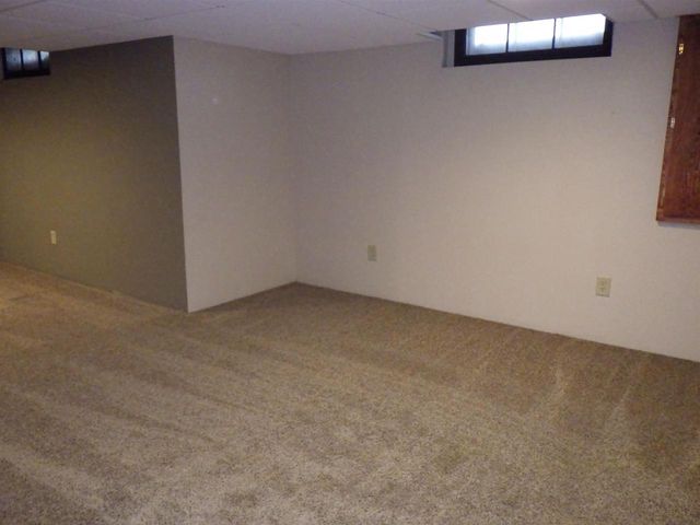 109 MCKINLEY AVENUE, Clintonville, WI 54929