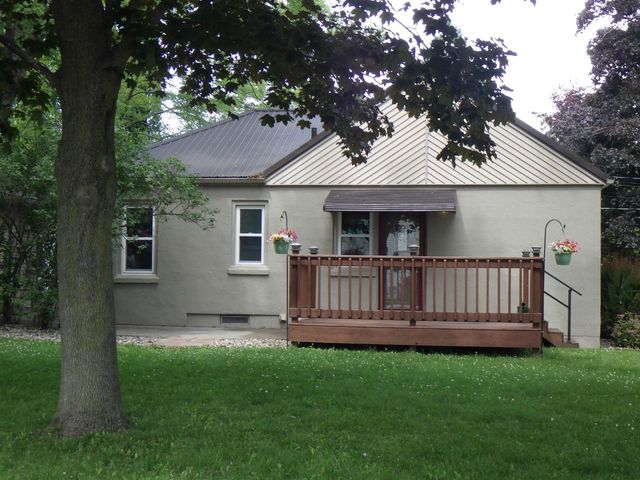 109 MCKINLEY AVENUE, Clintonville, WI 54929