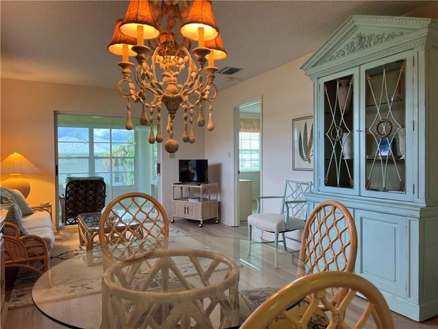 379 N Grove Isle Circle 379, Vero Beach, FL 32962