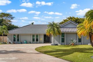 6975 Bianchini Circle, Boca Raton, FL 33433