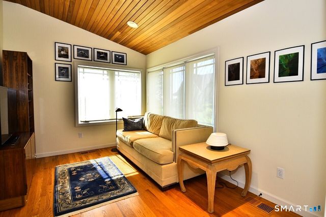 12 Norwood Avenue, Milford, CT 06460