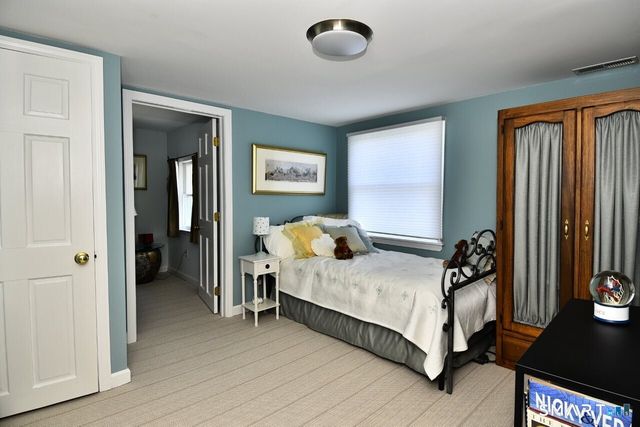 12 Norwood Avenue, Milford, CT 06460