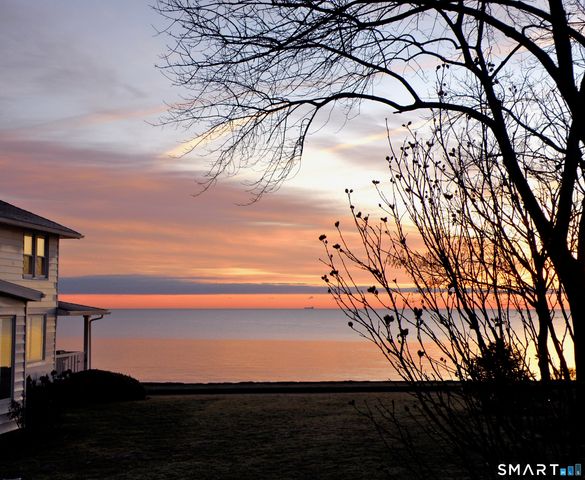 12 Norwood Avenue, Milford, CT 06460