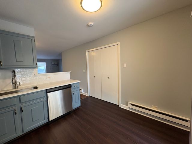 201 N Waters Edge Drive 101, Glendale Heights, IL 60139