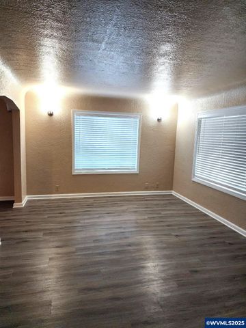 4075 Earle Av NE, Salem, OR 97311