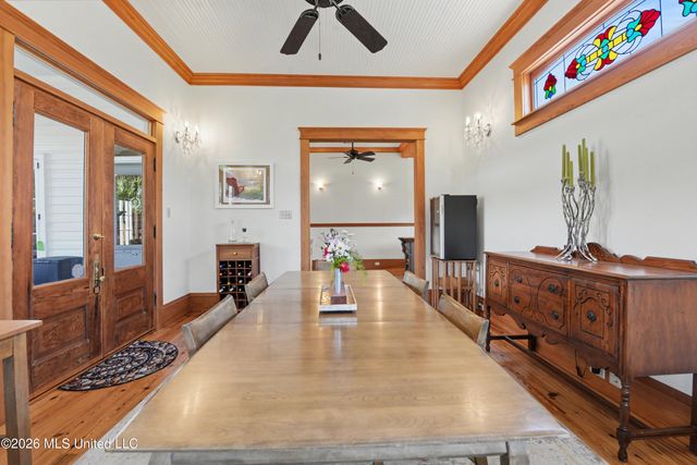 405 Carroll Avenue, Bay Saint Louis, MS 39520