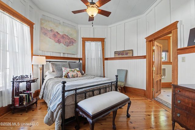 405 Carroll Avenue, Bay Saint Louis, MS 39520