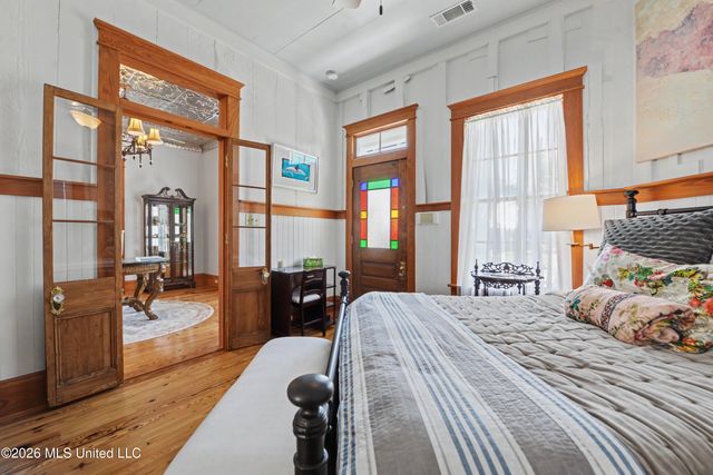 405 Carroll Avenue, Bay Saint Louis, MS 39520