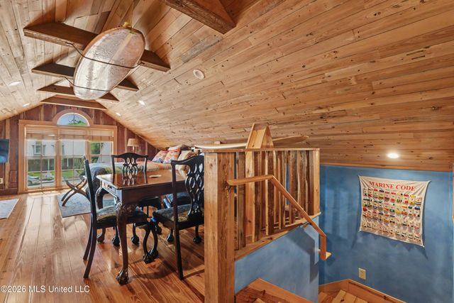 405 Carroll Avenue, Bay Saint Louis, MS 39520