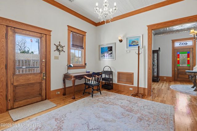 405 Carroll Avenue, Bay Saint Louis, MS 39520