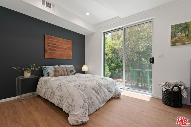 1244 14th Street E, Santa Monica, CA 90404