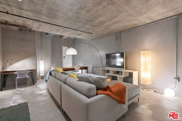 1244 14th Street E, Santa Monica, CA 90404