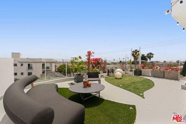 1244 14th Street E, Santa Monica, CA 90404