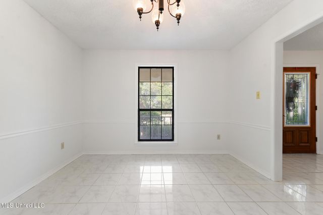 2517 Brighton Circle, Biloxi, MS 39531