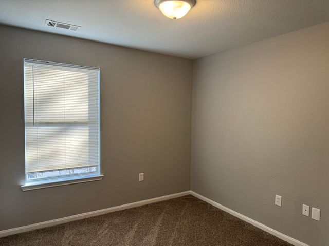 2113 Ringgold Ct Apt 306, Clarksville, TN 37042