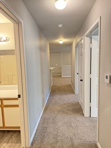 2113 Ringgold Ct Apt 306, Clarksville, TN 37042
