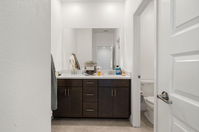 998 Fullerton Ranch Rd, Lincoln, CA 95648