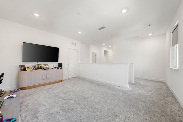 998 Fullerton Ranch Rd, Lincoln, CA 95648