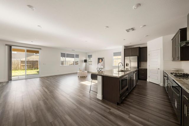 998 Fullerton Ranch Rd, Lincoln, CA 95648