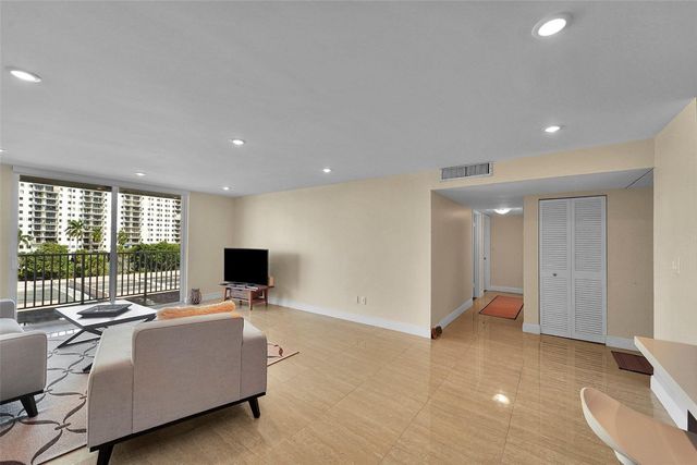 1401 S Ocean Drive 502, Hollywood, FL 33019