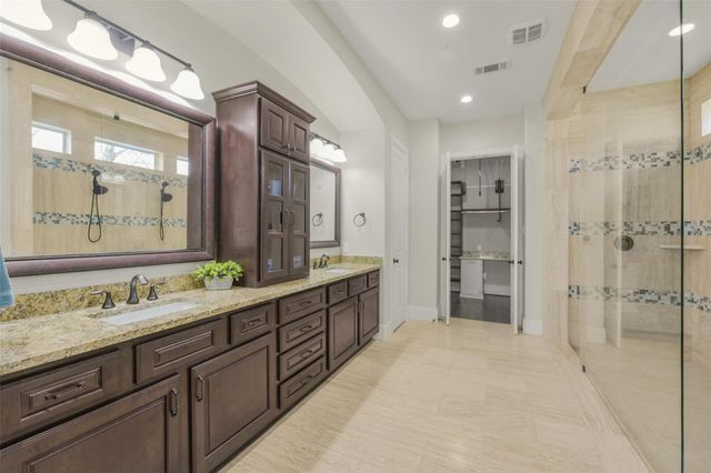 2214 Stillhouse Hollow Lane, Friendswood, TX 77546