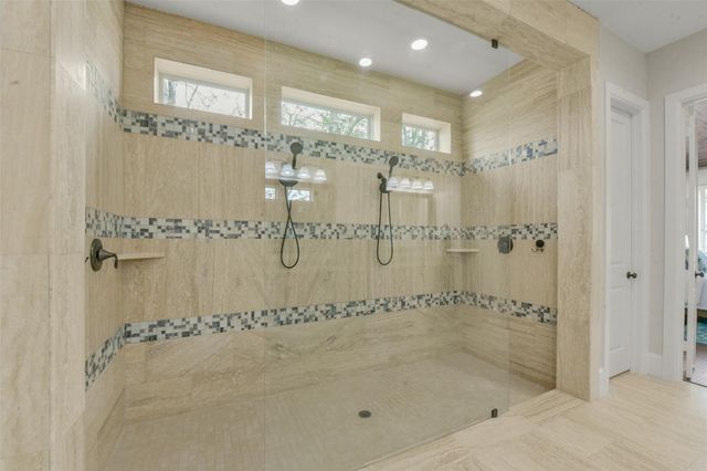 2214 Stillhouse Hollow Lane, Friendswood, TX 77546