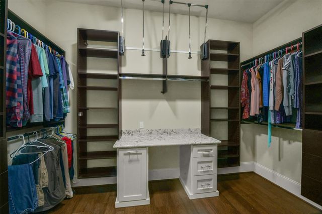 2214 Stillhouse Hollow Lane, Friendswood, TX 77546