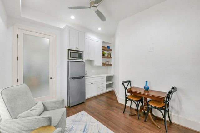 2214 Stillhouse Hollow Lane, Friendswood, TX 77546