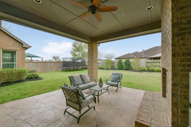 2214 Stillhouse Hollow Lane, Friendswood, TX 77546