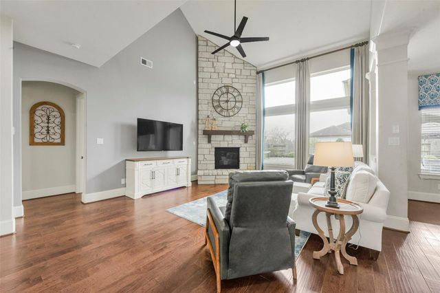 2214 Stillhouse Hollow Lane, Friendswood, TX 77546