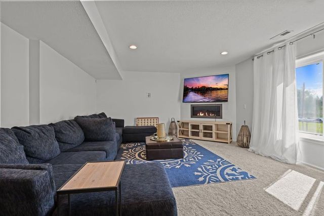 12715 Midway Street NE, Blaine, MN 55449