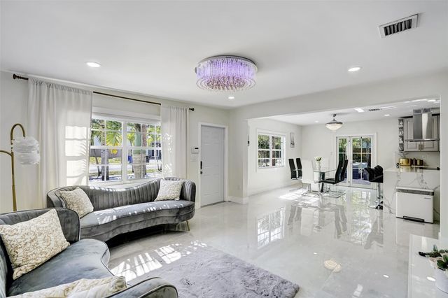 1129 NE 2nd Ave, Fort Lauderdale, FL 33304