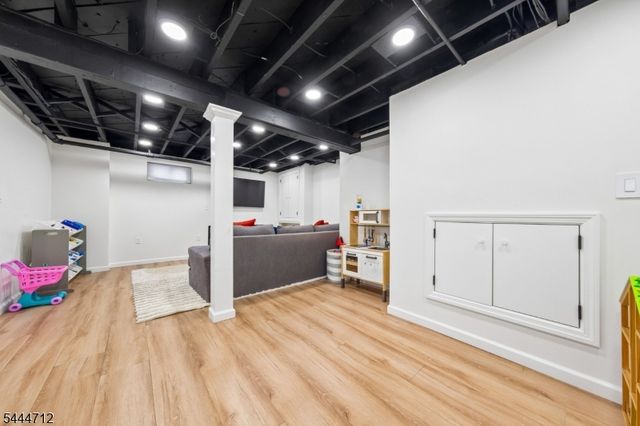 15 Westminster Ter, West Orange Twp., NJ 07052