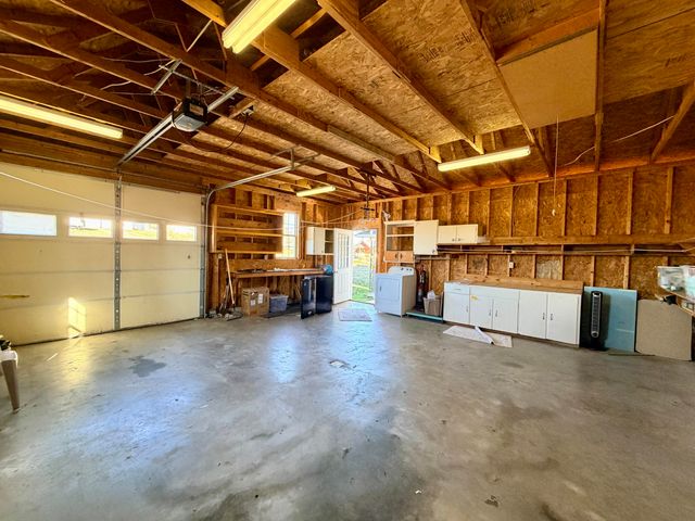 553 Mc Guire Avenue, Beattyville, KY 41311