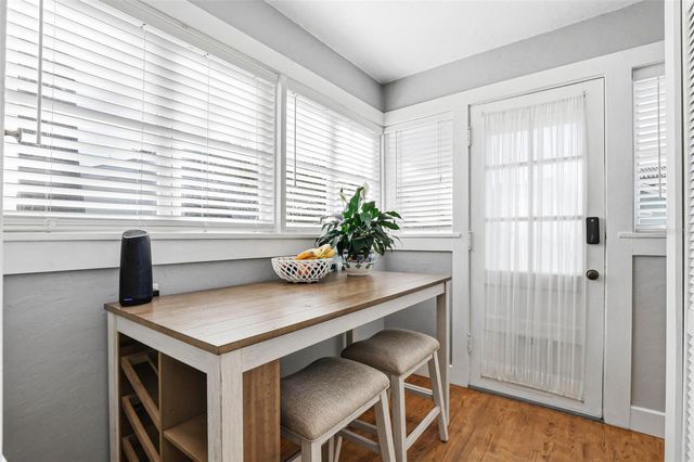 210 15TH AVENUE N, St Petersburg, FL 33704