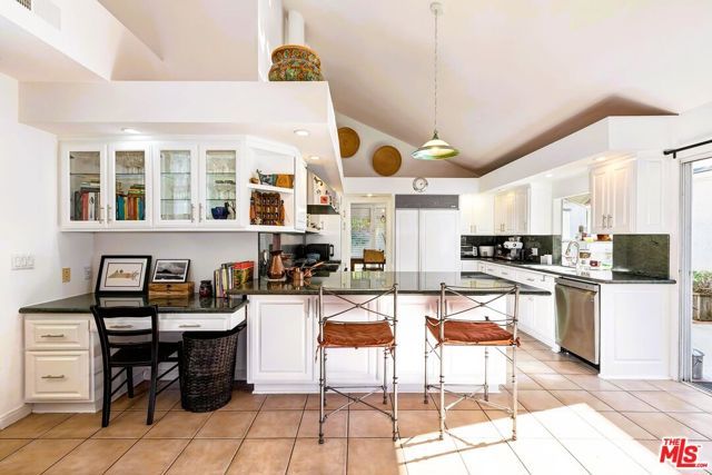 17173 Avenida De Santa Ynez, Pacific Palisades (los Angeles), CA 90272