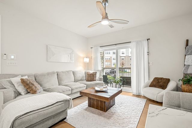 300 Martins Landing 103, North Reading, MA 01864